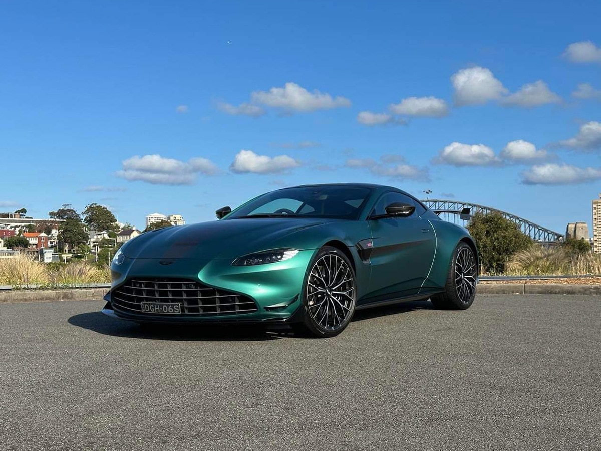 Aston martin vantage f1 edition feature