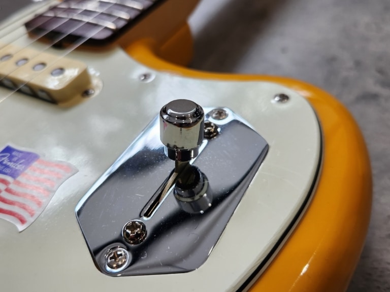Hands On The Fender Johnny Marr Limited Edition Jaguar Purrs and Roars