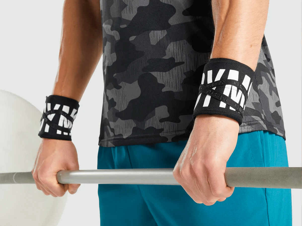 https://manofmany.com/wp-content/uploads/2022/11/Gymshark-Lifting-Straps.png