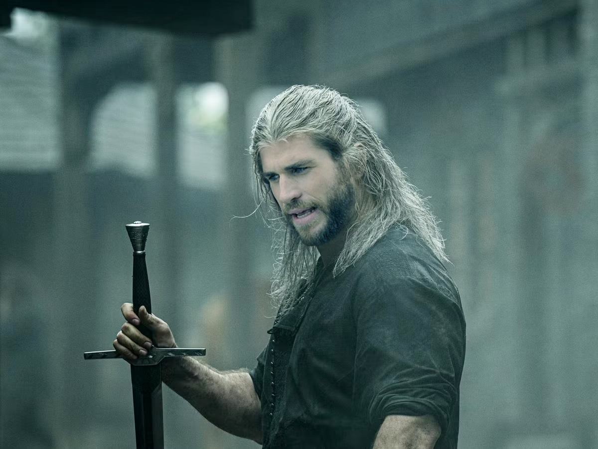 Fans Outraged As Liam Hemsworth Replaces Henry Cavill For The Witcher Season Man Of Many