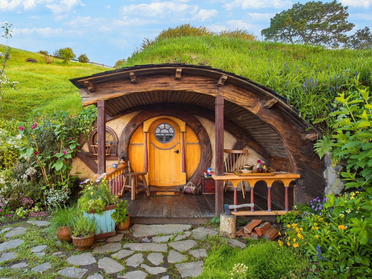 Hobbiton airbnb 1