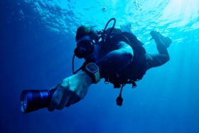Oceanic app dive watch