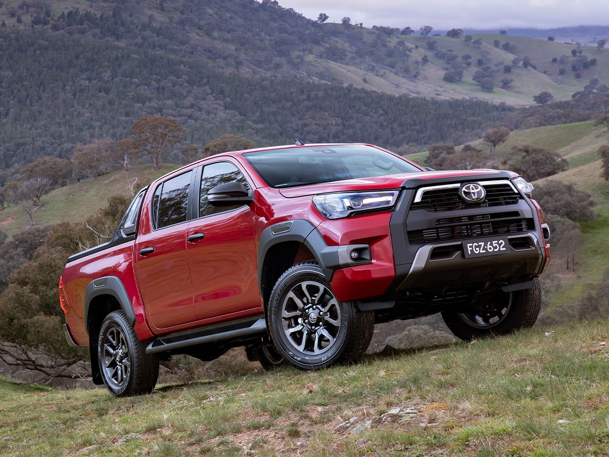 2020 toyota hilux rogue