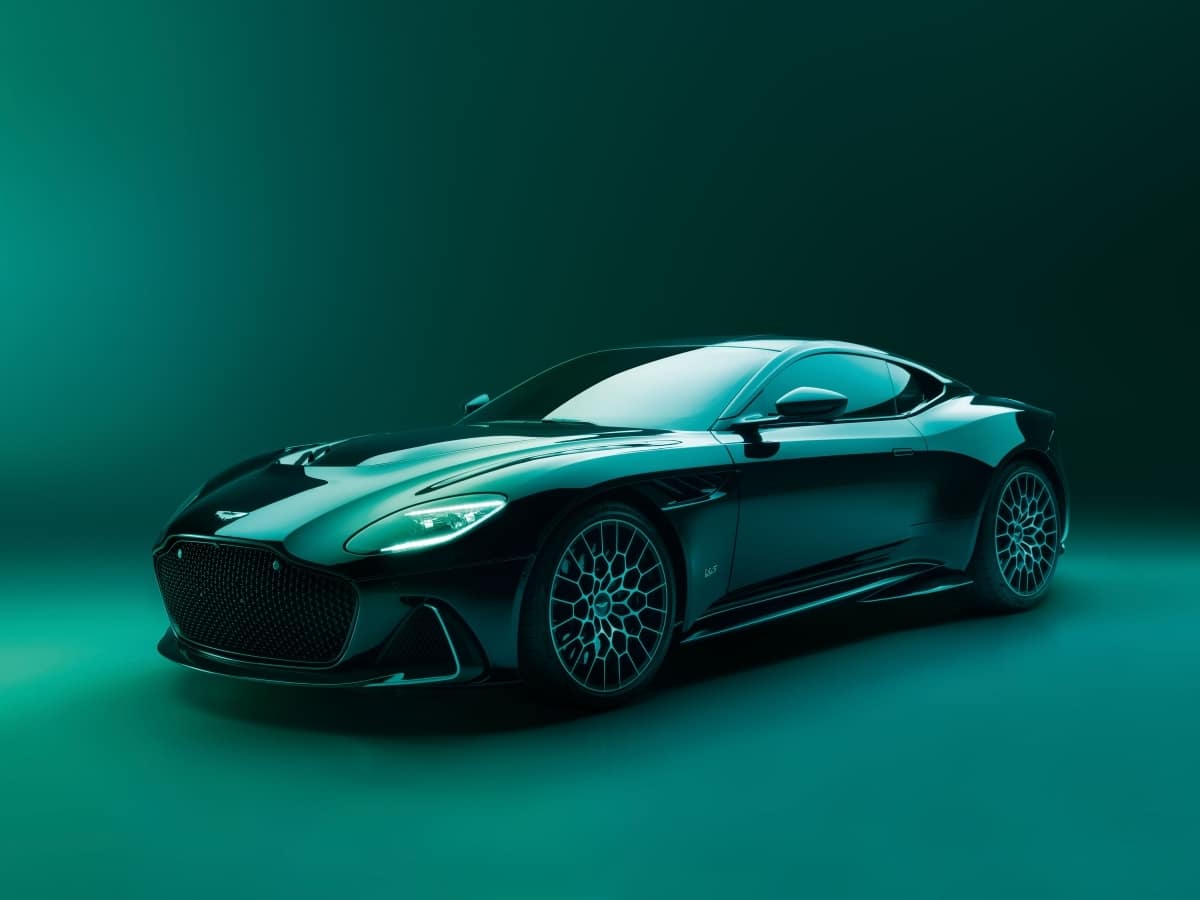Aston martin dbs 770 ultimate feature