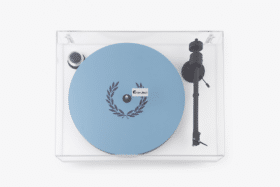 Fred perry x pro ject record deck