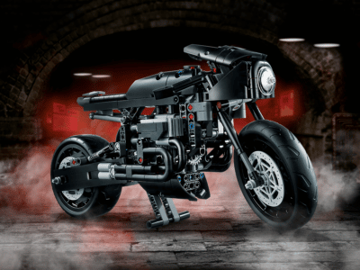 LEGO Technics Batcycle Brings The Batman's Coolest Vehicle to Life