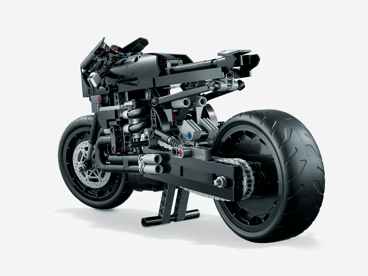 LEGO Technics The Batman Batcycle | Image: LEGO Technics LEGO Technics The Batman Batcycle | Image: LEGO Technics
