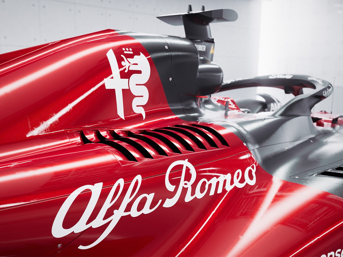 2023 alfa romeo f1 team c43 rear scoop logo
