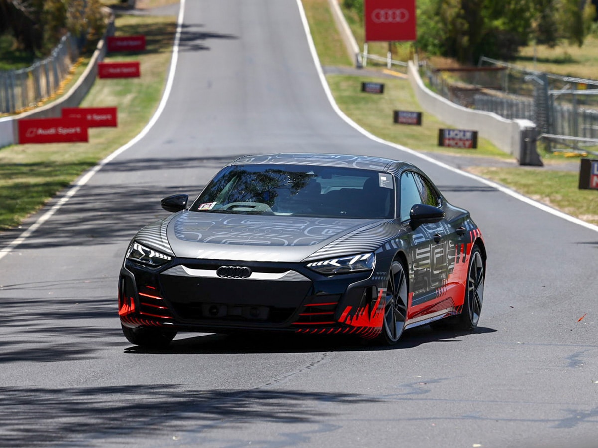 Audi rs e tron gt bathurst lap record 5