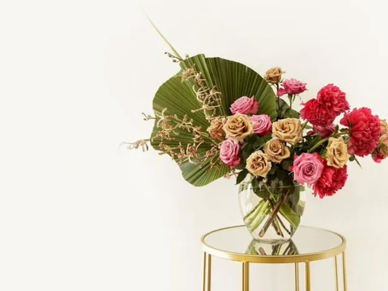 12 Best Flower Delivery Services in Perth Man of Many