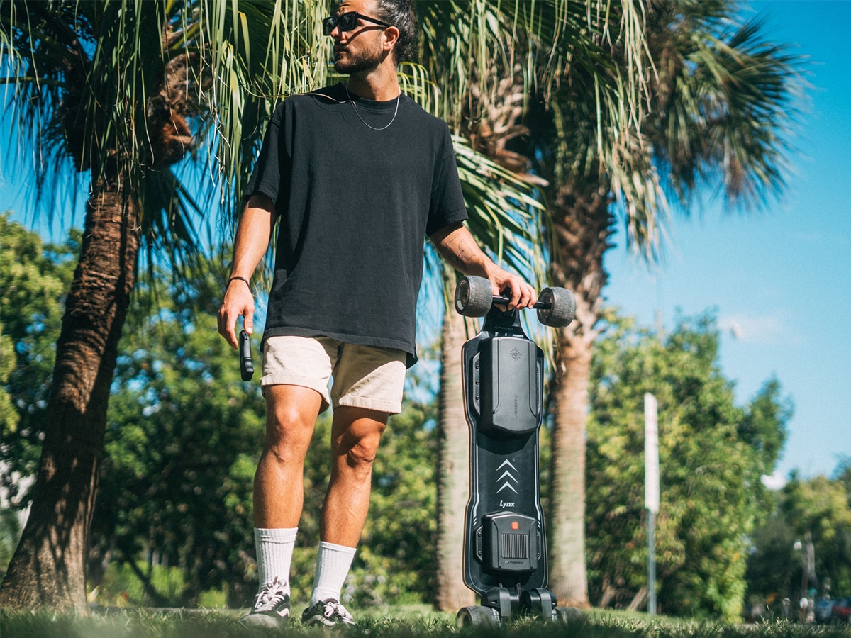 Possway V4 Pro Electric Skateboard | Image: Possway