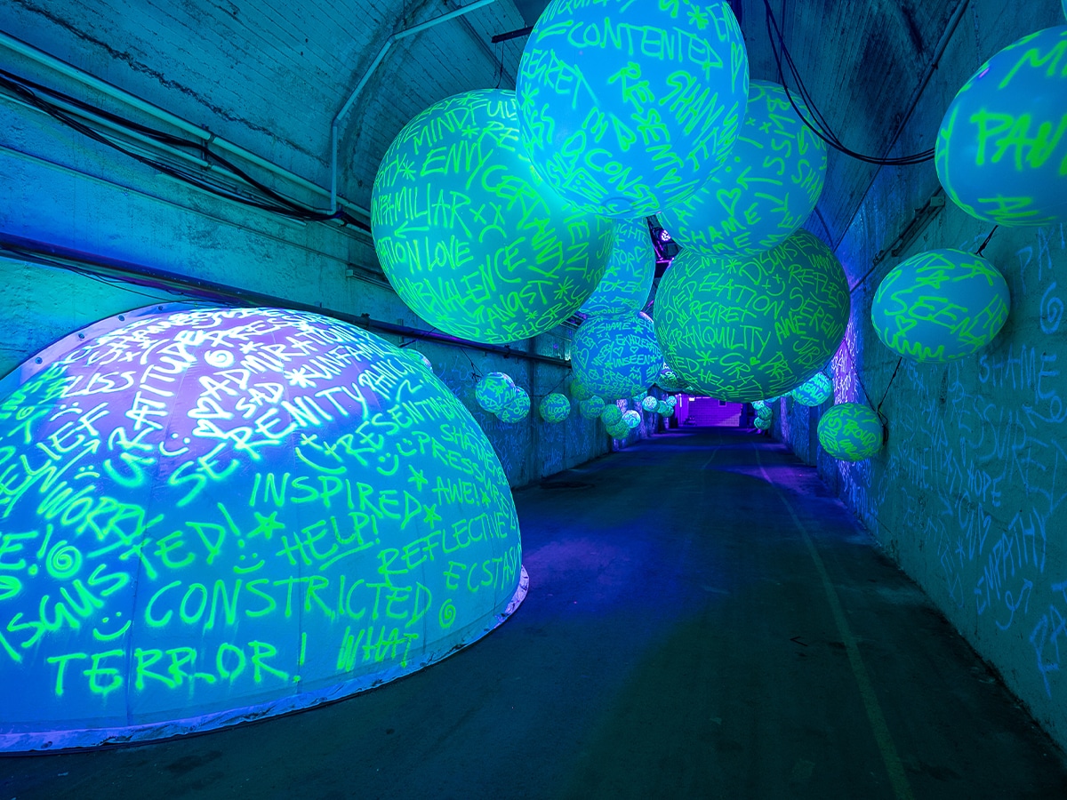 Dark spectrum vivid sydney 2023 blue graffiti bubbles 2