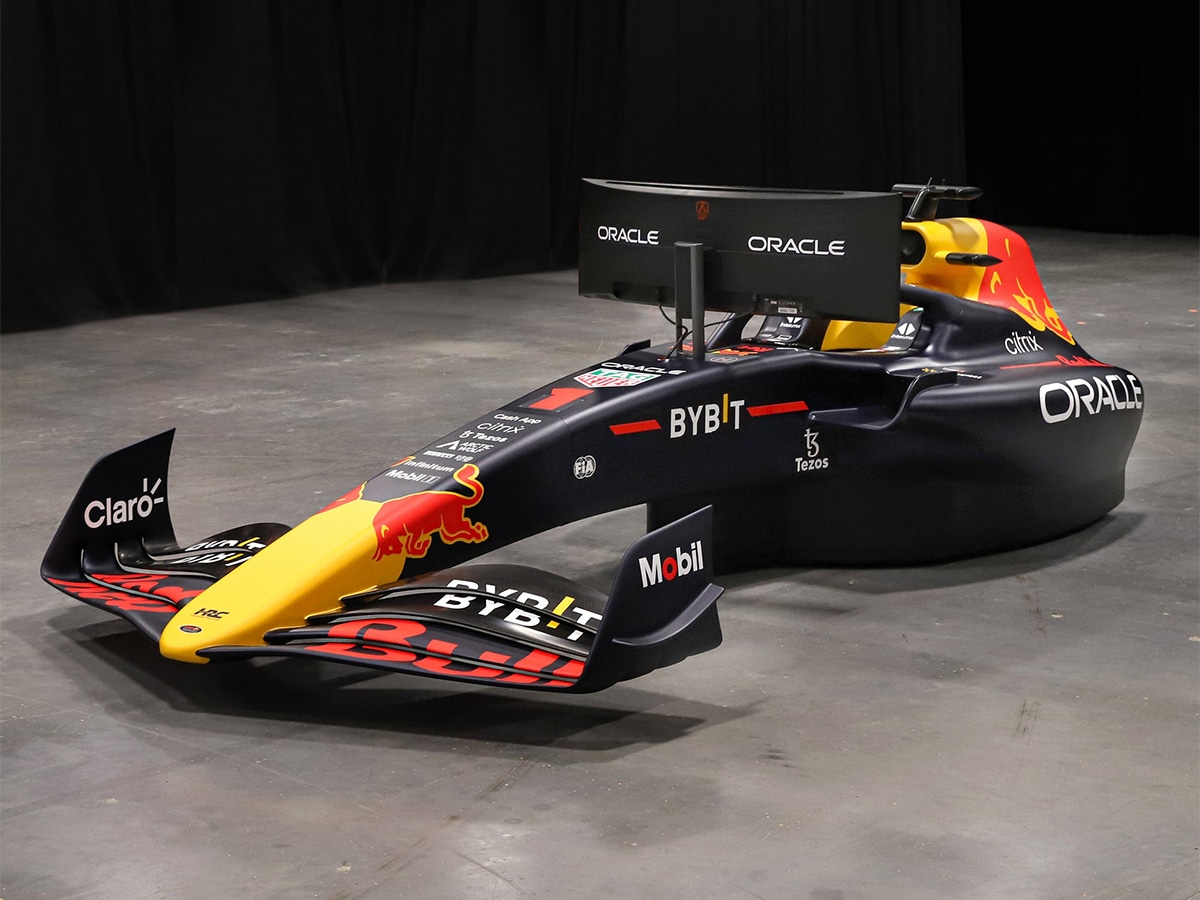 6,000 Red Bull F1 Racing Simulator Will Have You Fighting for Pole | Man of Many