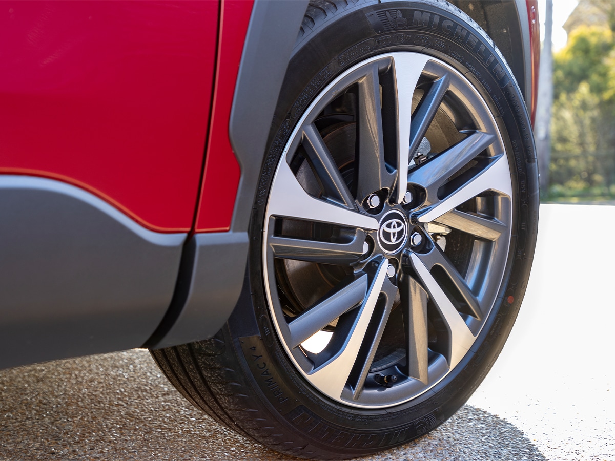 Toyota corolla cross hybrid wheel design atmos