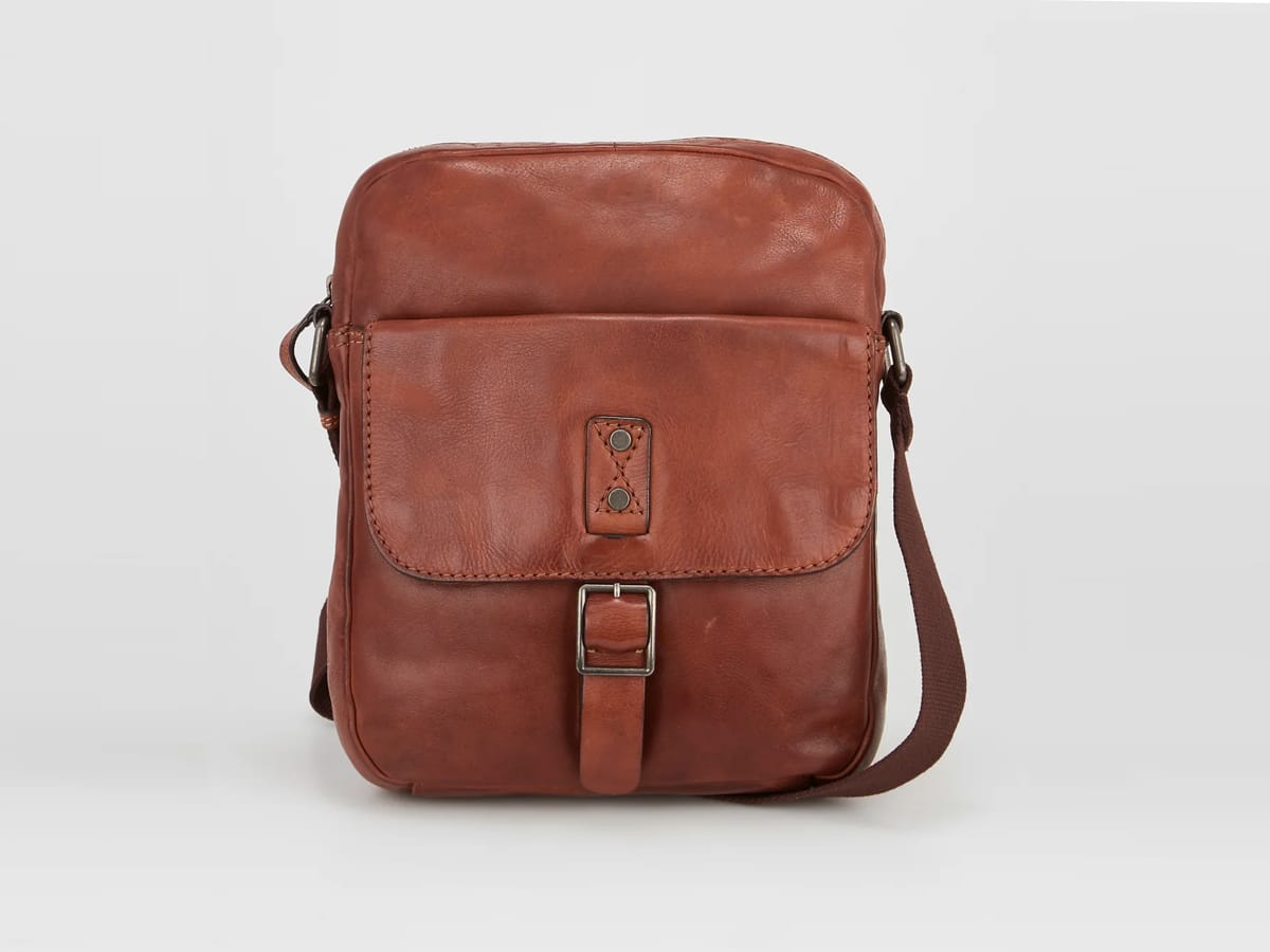 Oliver leather small satchel