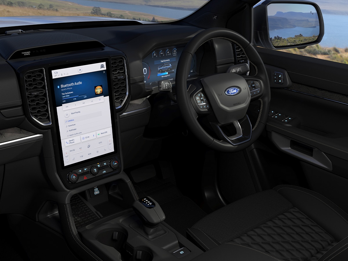 2023 ford everest interior