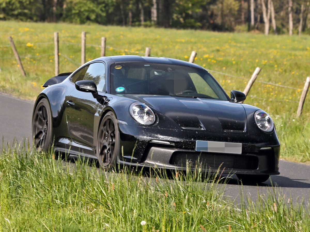 2024 porsche 911 st spotted in testing