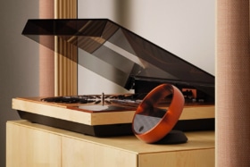 Limited edition bang olufsen beosystem 72 23