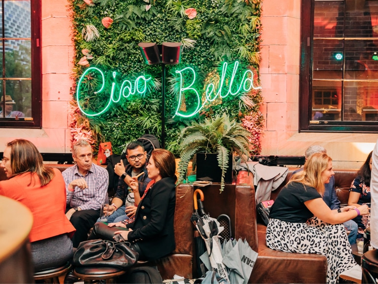 17 Best Bars in The Rocks Man of Many