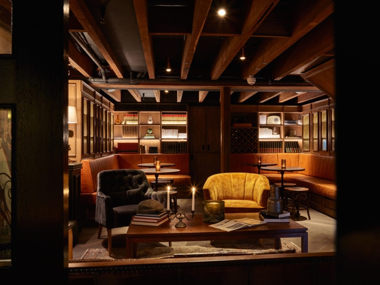 15 Best Bars in the Rocks | Man of Many