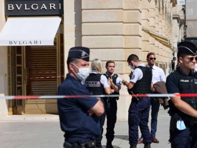 Armed Burglars Pull Off $16 Million Heist at Bulgari's Parisian Flagship