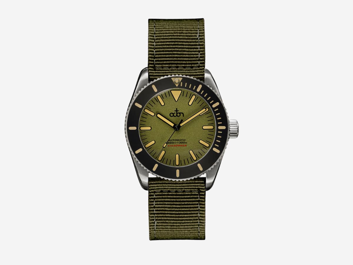 Octon Watches Havsörnen - Moss Green Watch with Moss Green 2 Piece Fabric Zulu Strap | Image: Octon Watches Havsörnen