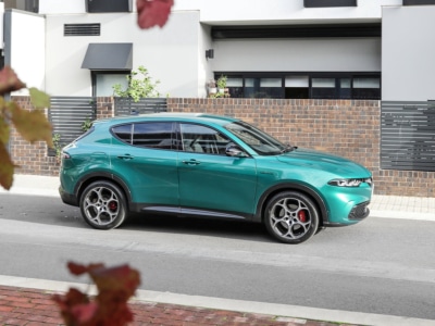 2023 Alfa Romeo Tonale Hybrid Review: Enough to Disrupt?