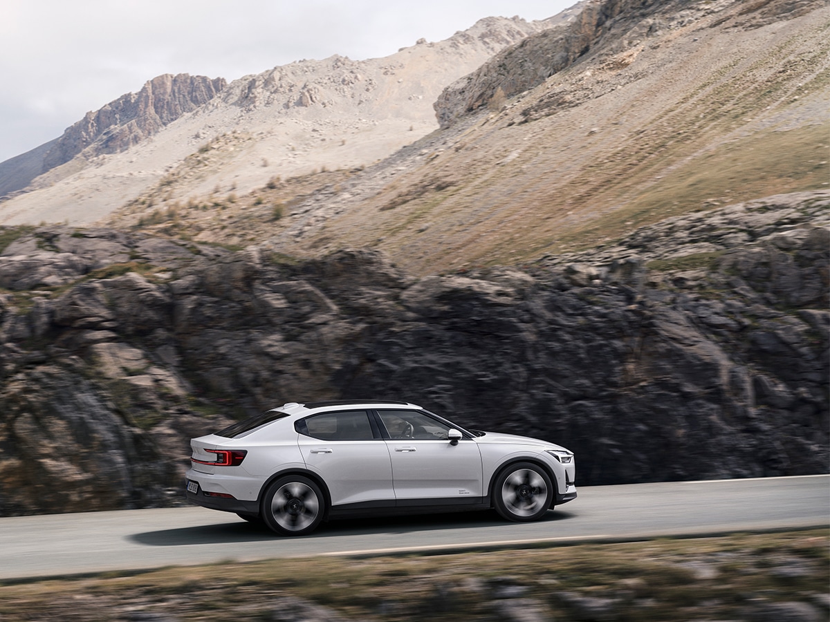 2024 polestar 2 driving