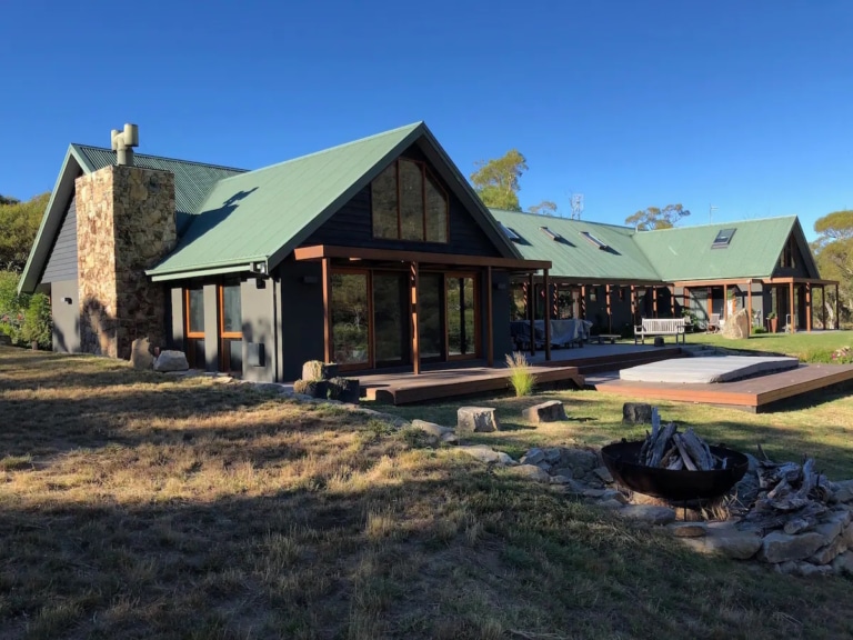 9 Best Airbnbs to Book for the Australian Ski Season Man of Many