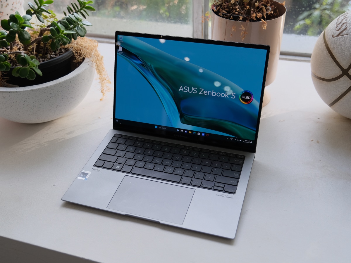 Asus zenbook s 13 oled review feature 2
