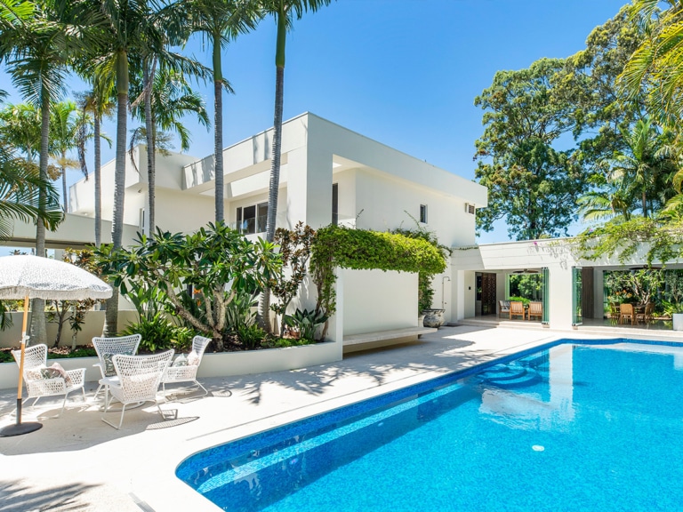 Golf Champion Adam Scott's Luxe Brisbane Home Has Its Own Putting Green 