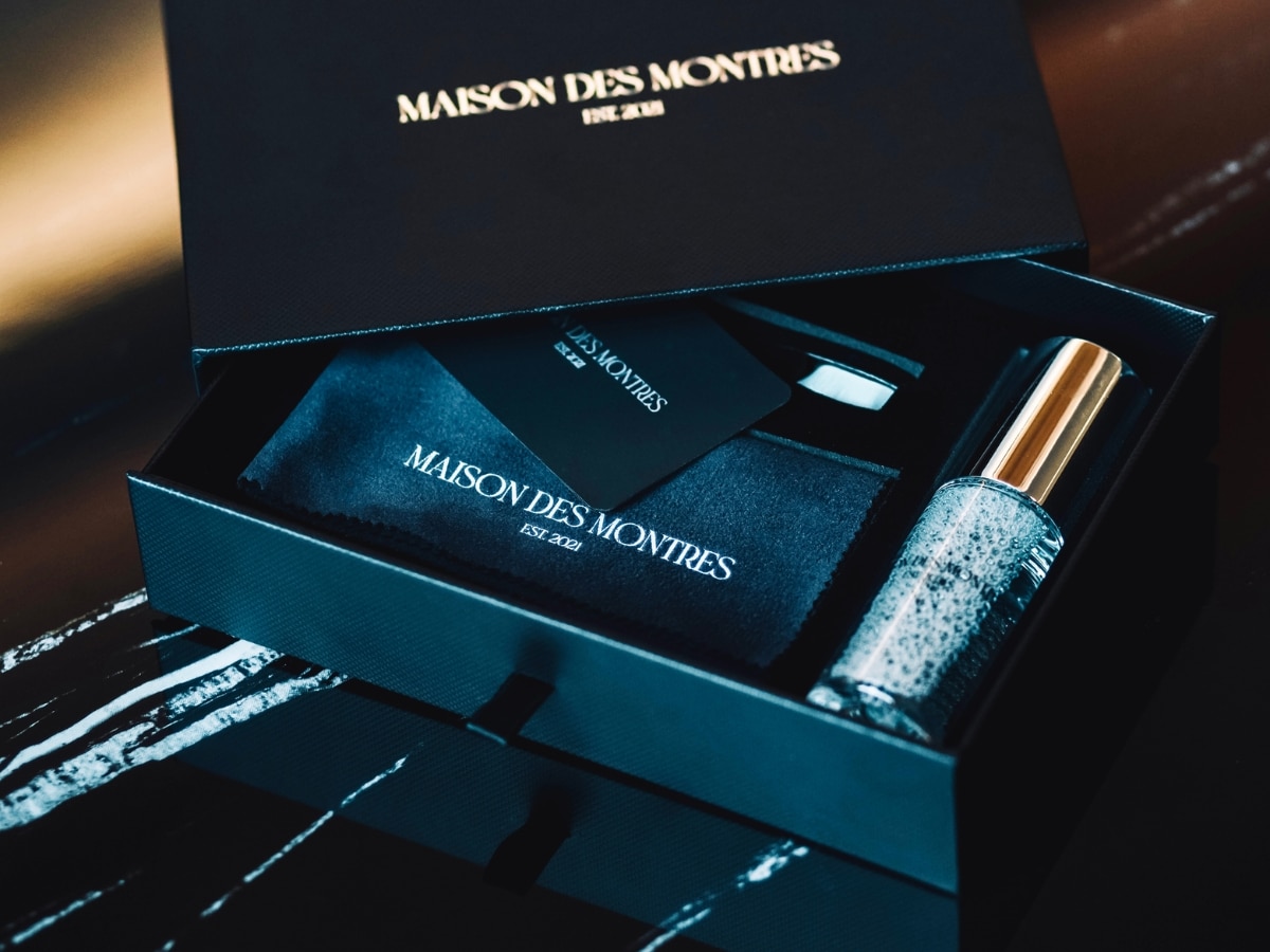 https://manofmany.com/wp-content/uploads/2023/07/Best-Gifts-for-Men-Maison-Des-Montres-Watch-Cleaning-Kit.jpg