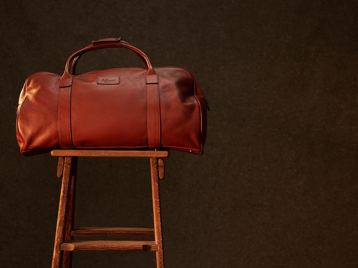 Rm williams messenger on sale bag