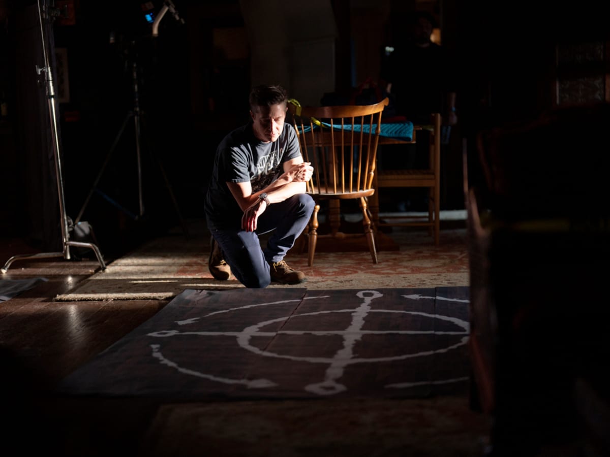 Director David Gordon Green on the set of The Exorcist: Believer  │ Image: Universal Pictures