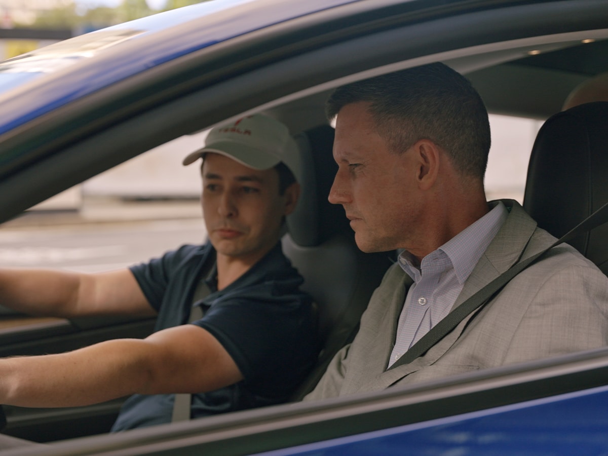 Uber driver explaining the new Uber Green feature | Image: Uber ANZ