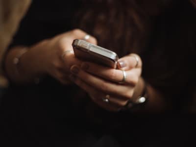 Best Tinder Pickup Lines, According to a Tinder Dating Expert