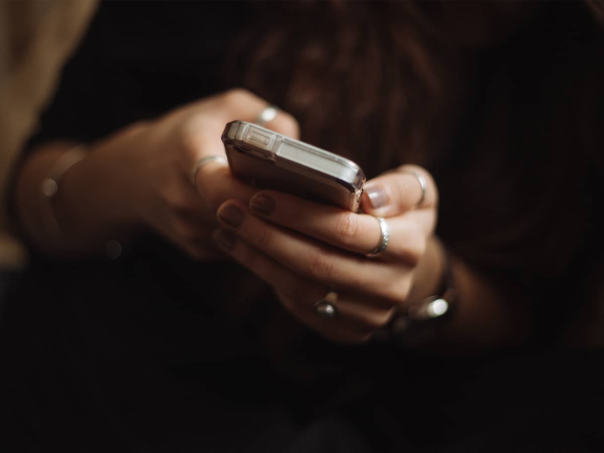 Online dating apps | Image: Priscilla Du Preez/Unsplash