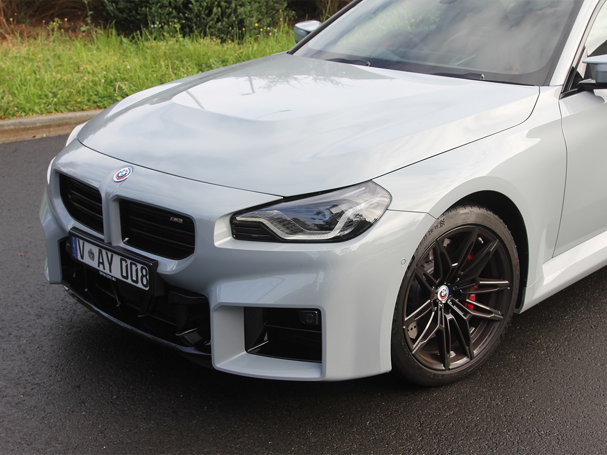 2023 bmw m2 front end up close