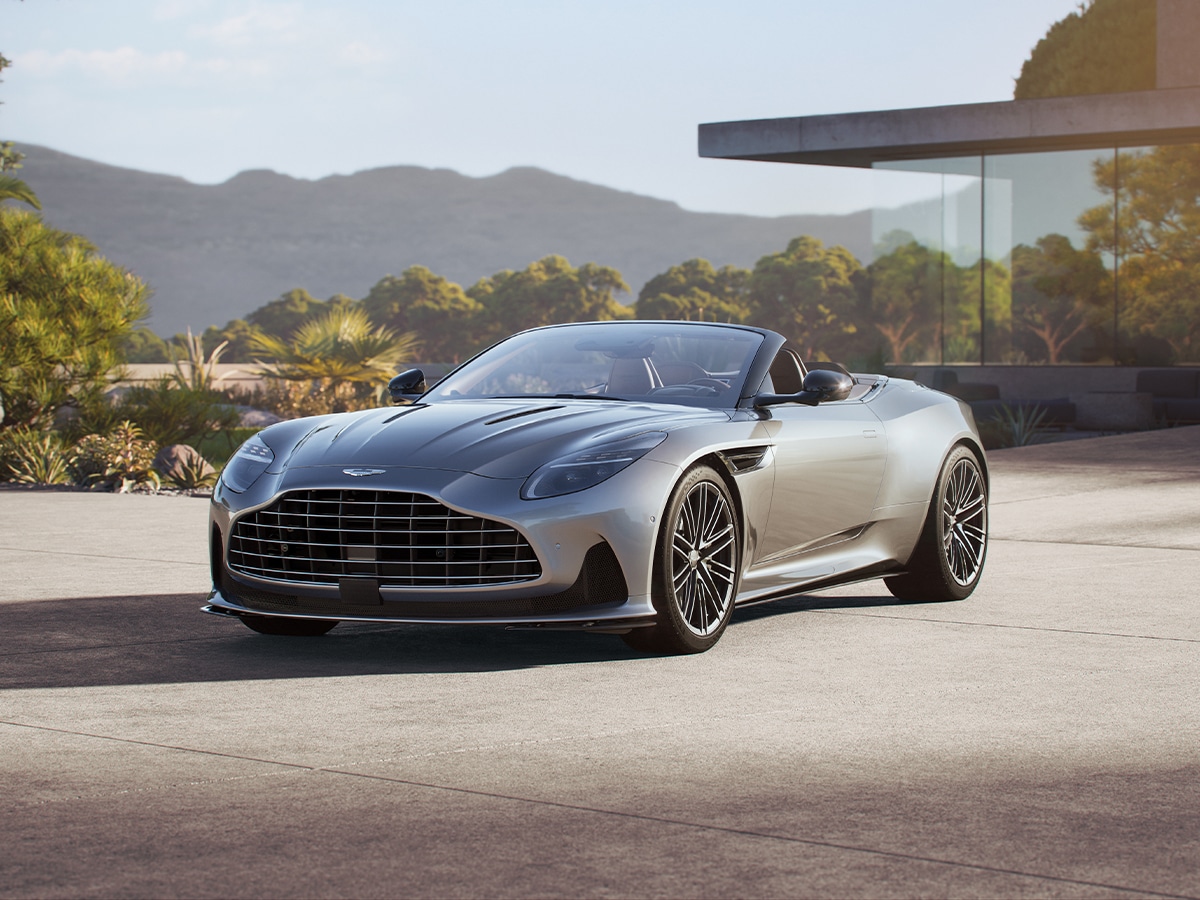 Aston martin db12 volante front end