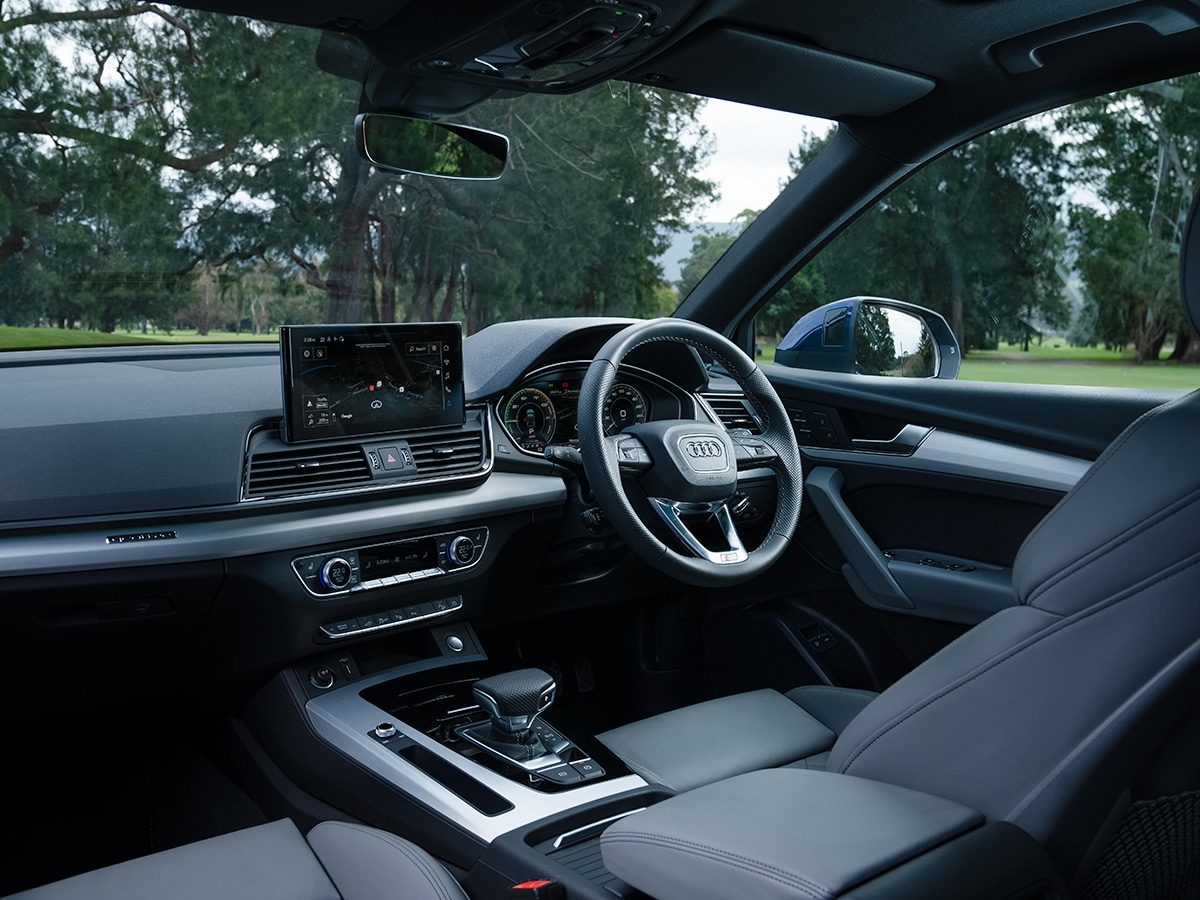 Audi Q5 55 TFSI e SUV interior | Image: Camber Collective