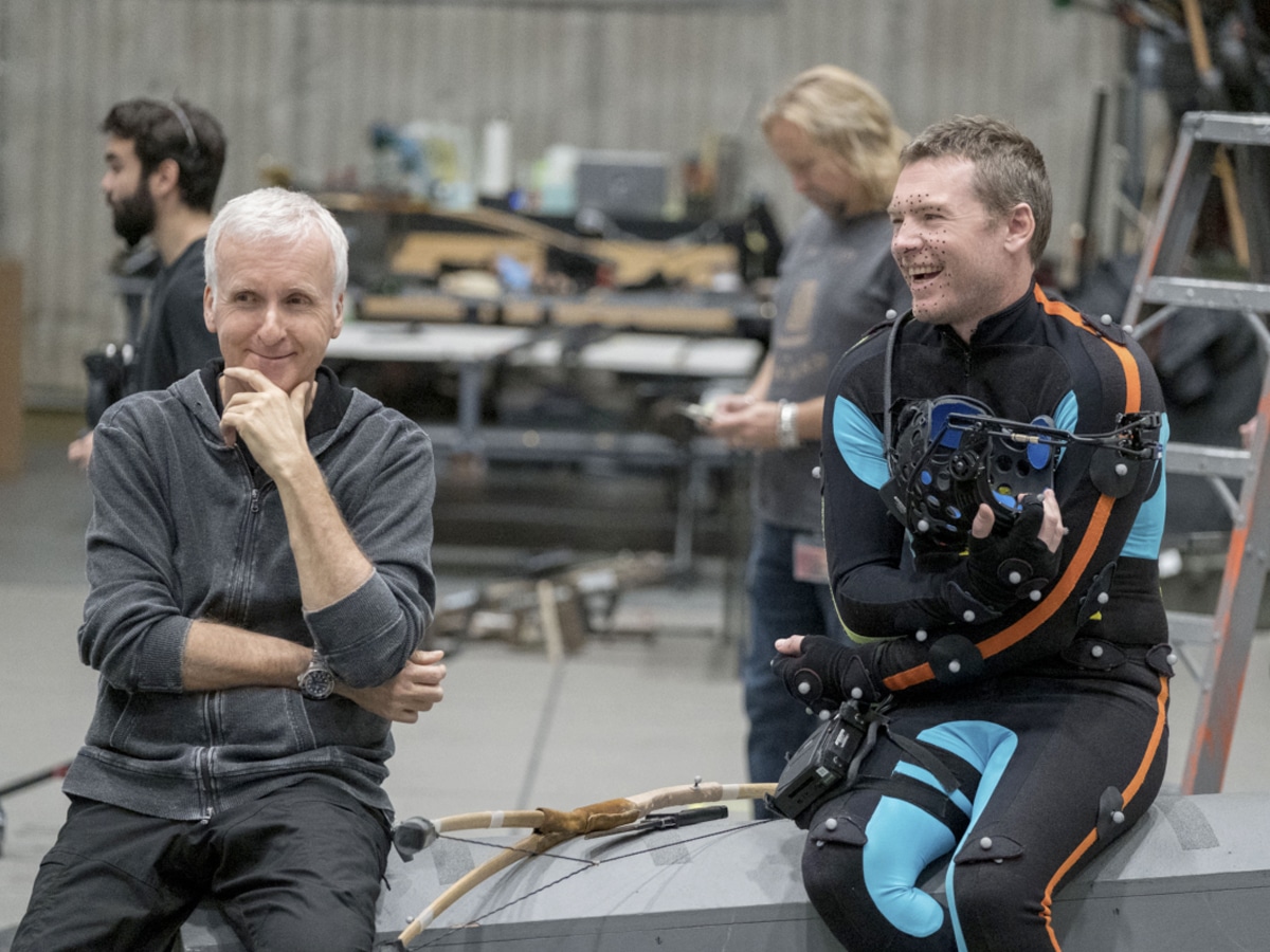 Director James Cameron and actor Sam Worthington behind the scenes of Avatar: The Way of Water │ Image: 20th Century Studios