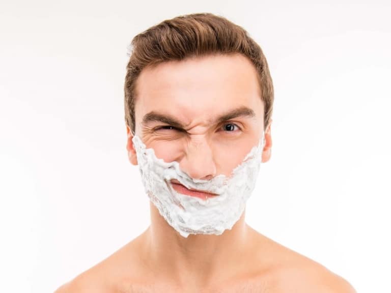 How to Shave the Right Way Using ShaveOil Man of Many