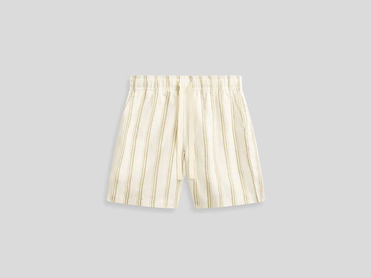 Printed Lounge Short-Off White Warm Taupe | Image: Venroy