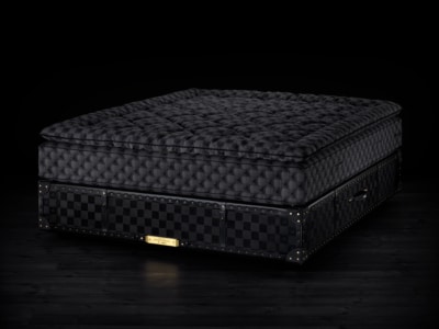 What Makes Drake’s Bed Worth $400,000?