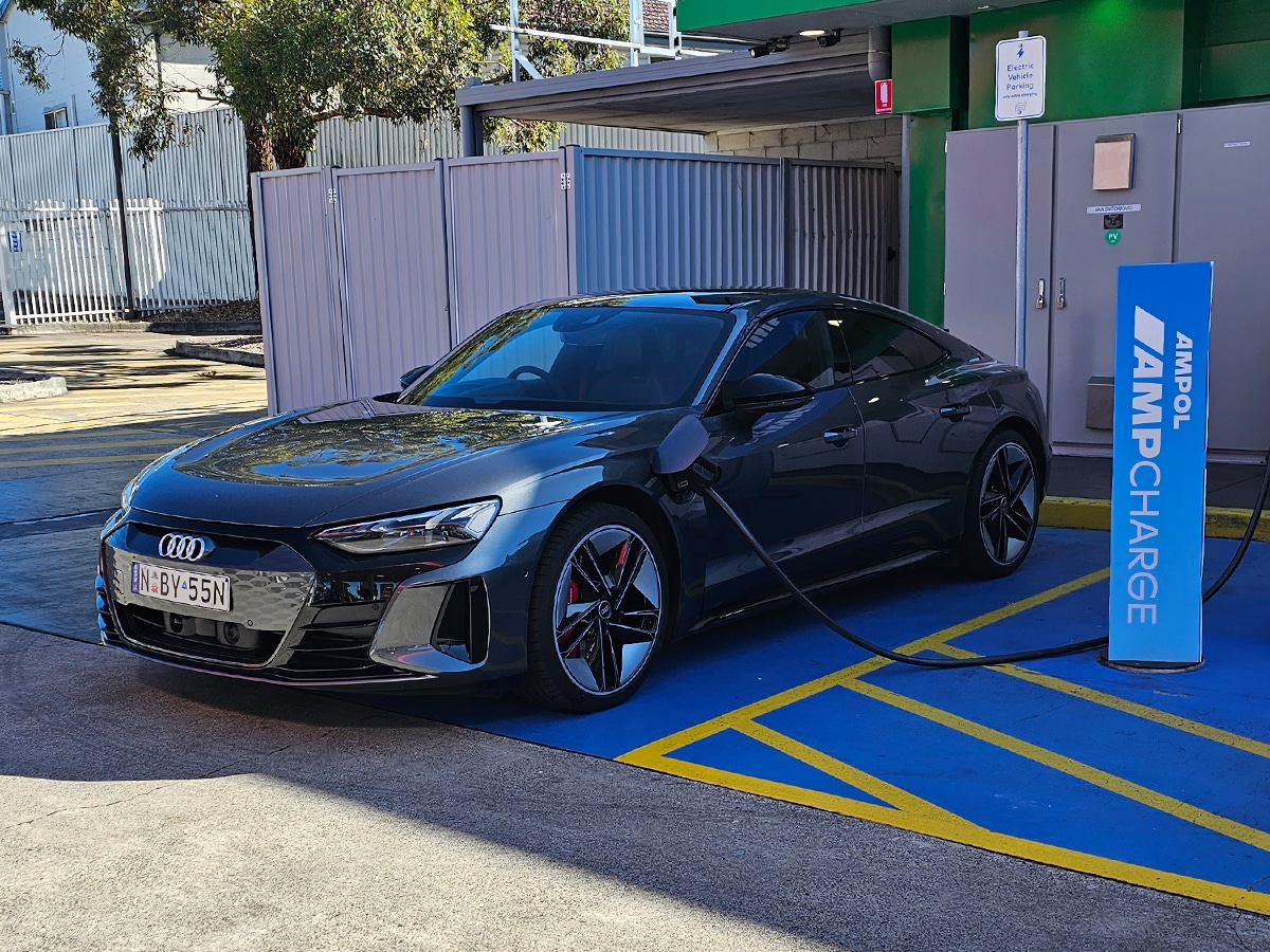 Charging to audi rs e tron gt at amp charge