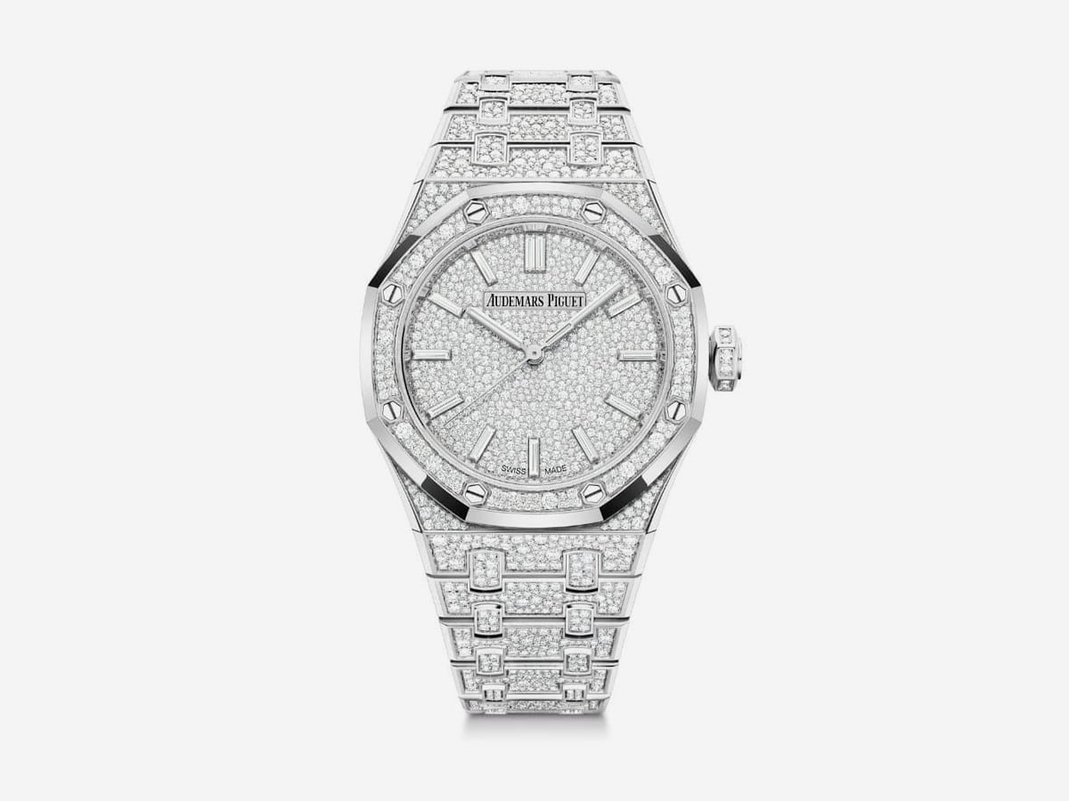 Royal Oak Selfwinding 37mm 15552BC.ZZ.1358BC.01 | Image: Audemars Piguet