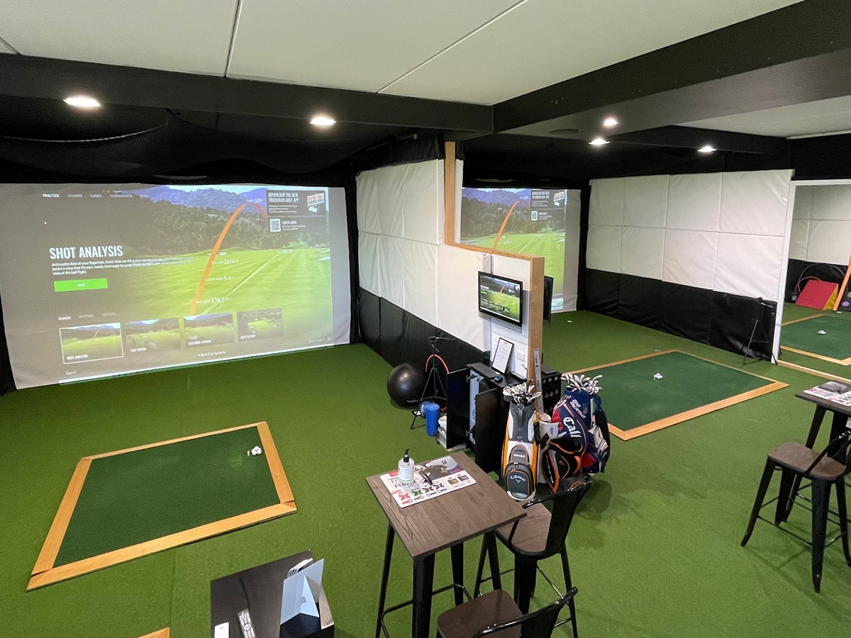 Full shot of the indoor driving range at Perth Golf Centre