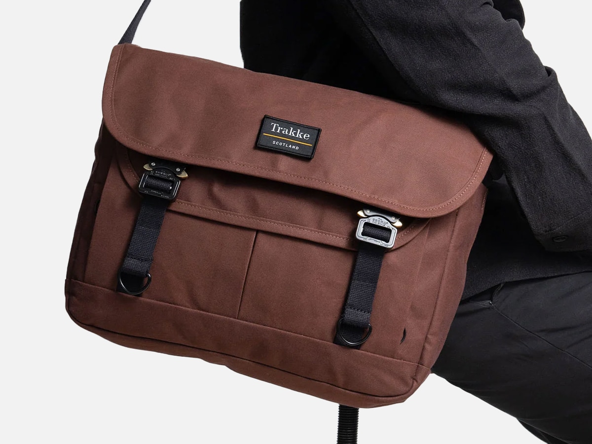 Product image of brown Trakke Bairn Messenger Bag against a plain white background