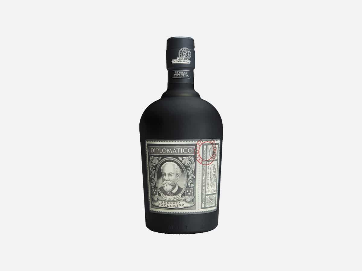 Product image of Diplomático Reserva Exclusiva Rum with a plain white background