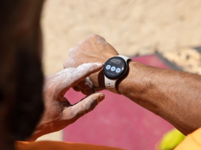 Google Pixel Watch 2 is a Fitbit Loaded with AI Technology